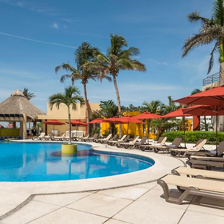 卡米诺睿尔韦拉克鲁斯酒店 外观 照片 Pool at the Sheraton Nha Trang Hotel & Spa Resort