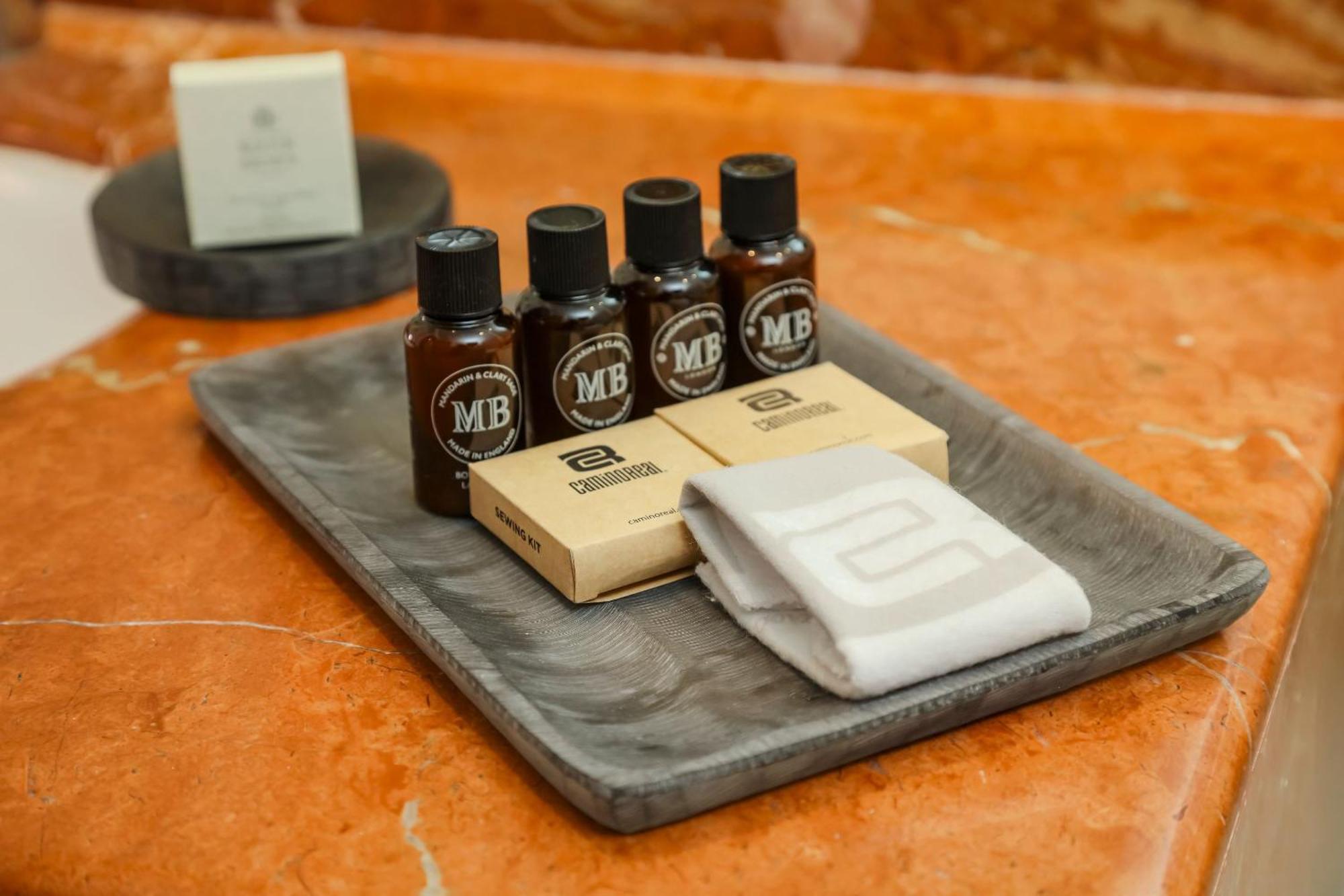 卡米诺睿尔韦拉克鲁斯酒店 外观 照片 MB toiletries